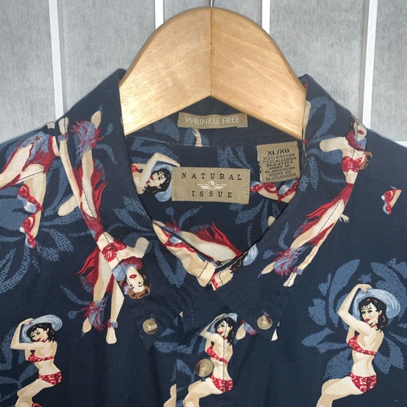 Men’s Hawaiian Shirt with Pinup Style Hula Girls - Picture 4 of 6